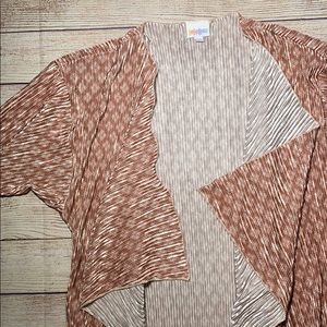 NWOT Lularoe S Elegant Shirley Kimono.